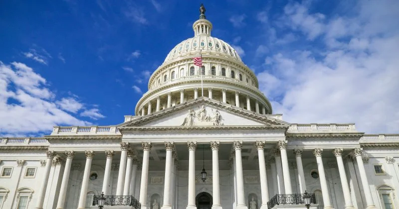 Front view of the United States Capitol building